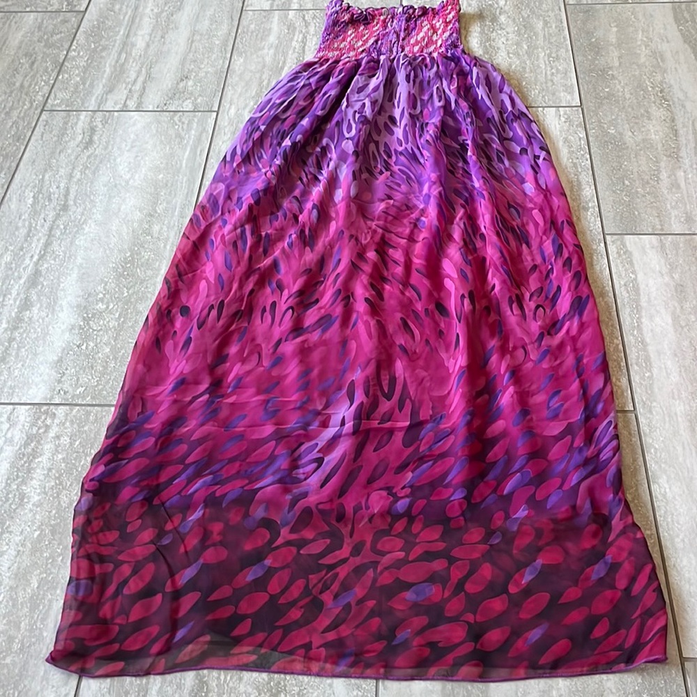 Preloved All over print Shirred Tube Top Strapless Maxi Dress for women
